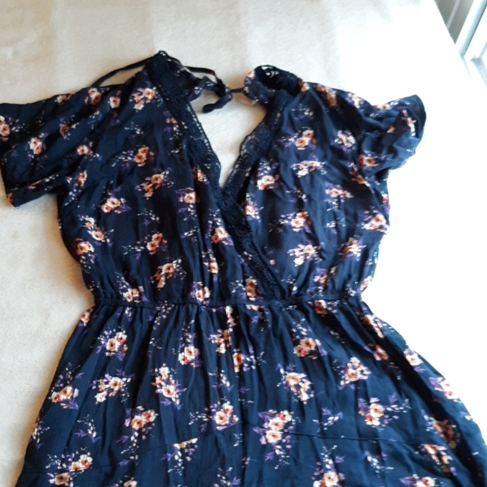 Romper - Picture 3 of 3